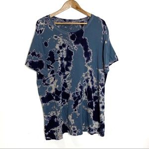 Paperbacks Short Sleeve Crew Neck Oversized Tee